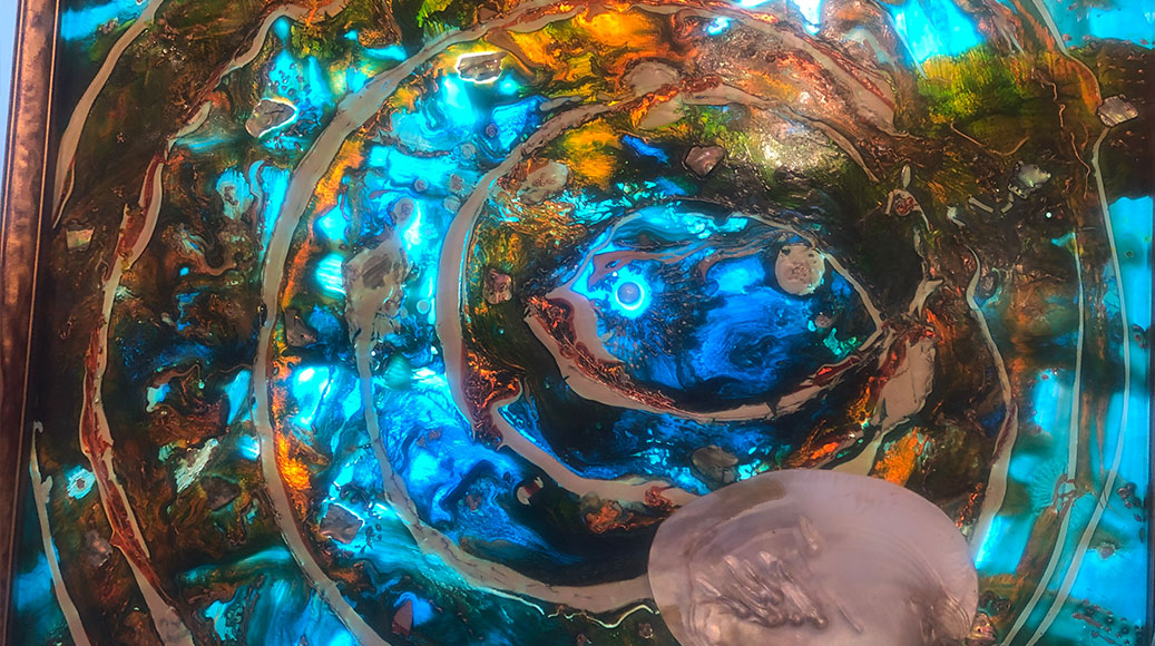 top_1037x580px